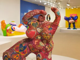 sculpture femme niki saint phalle