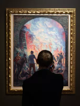 visiteuse audioguide dos tableau