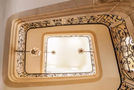 Escalier hall d'entrée Hôtel de Caumont